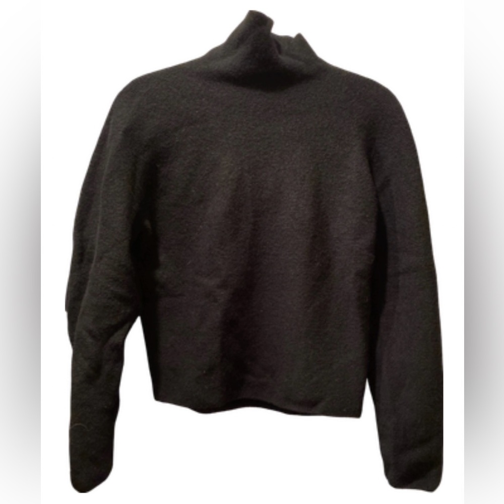 FLASH SALE! Uniqlo Women's Black wool Turtleneck Sweater